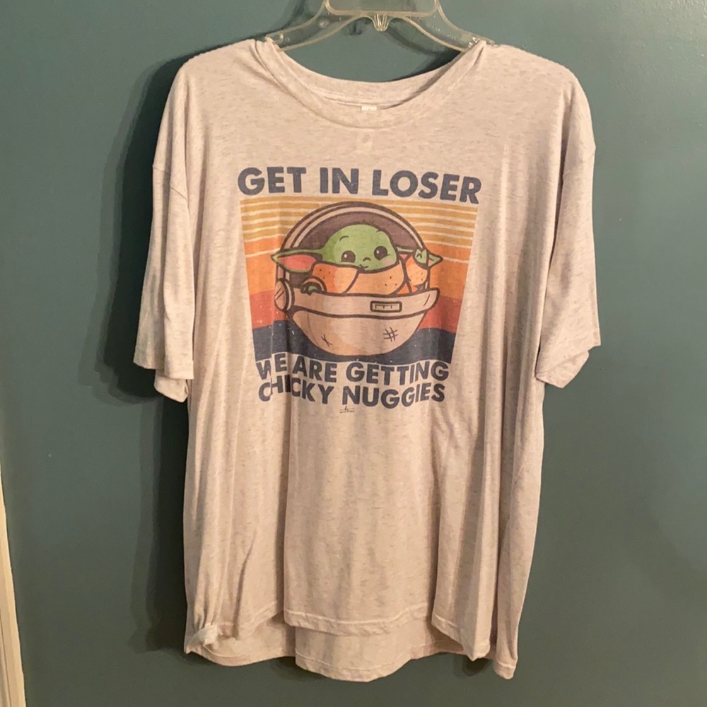 Baby yoda tee
